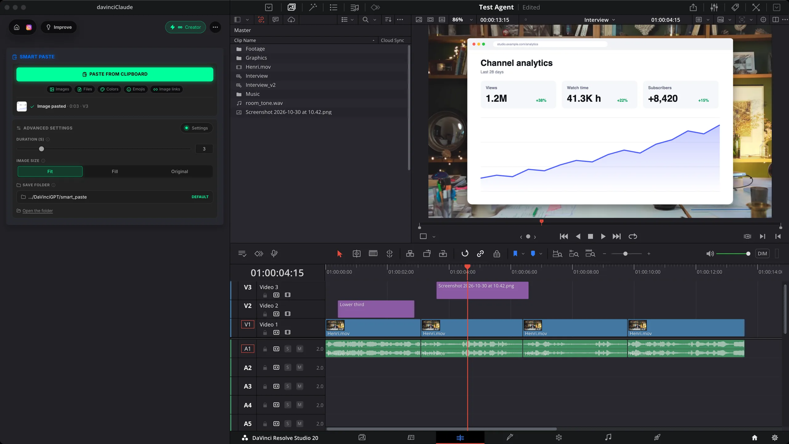 Smart Paste से DaVinci Resolve टाइमलाइन के ट्रैक V3 पर पेस्ट किया स्क्रीनशॉट, प्रोग्राम मॉनिटर में इंटरव्यू के ऊपर दिखता हुआ